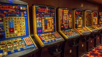 HOW THE HOUSE GETS ITS EDGE IN SLOTS MACHINES